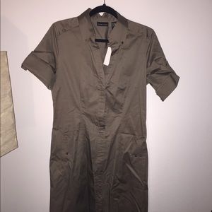 NY&Co Olive Short Sleeve button down dress size 16